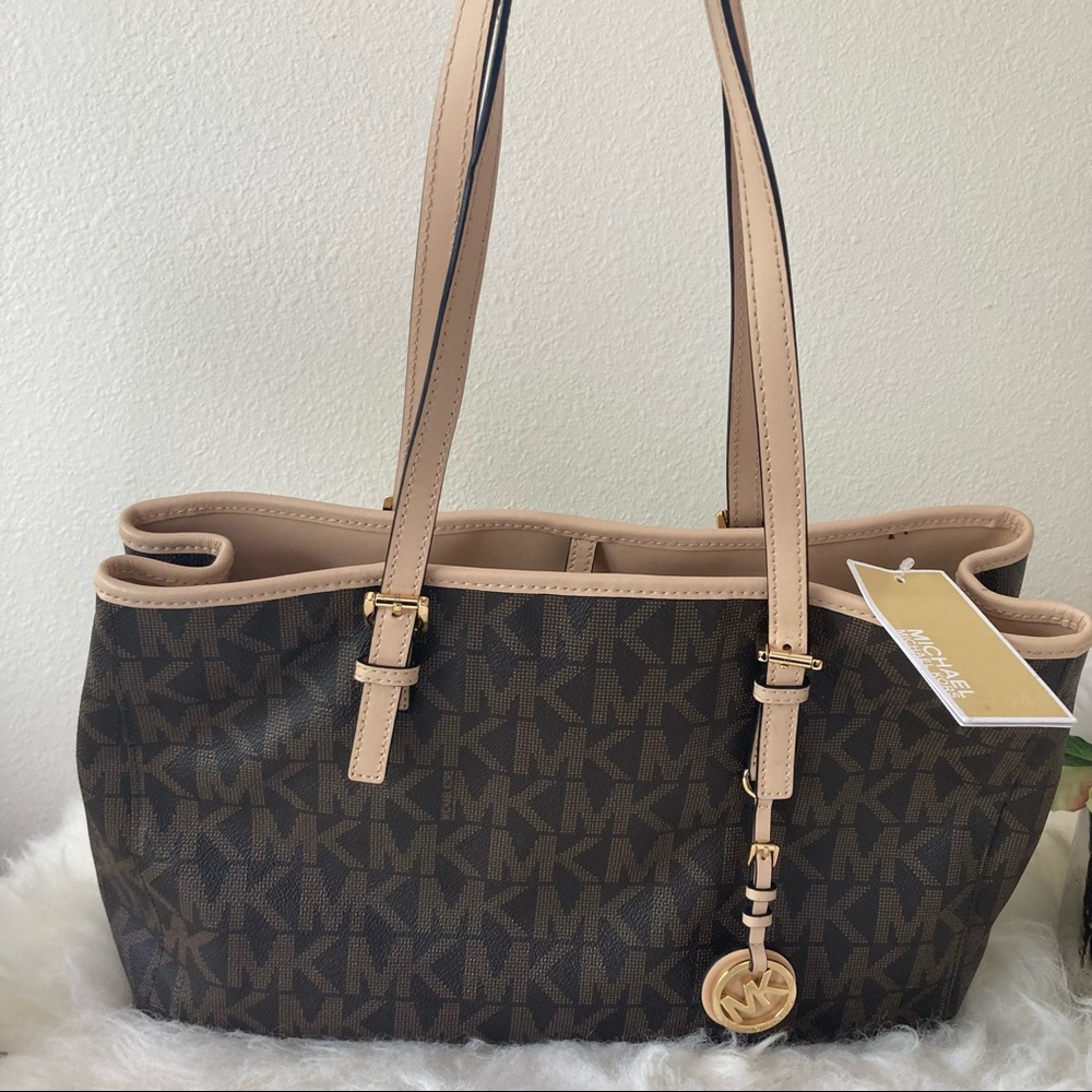 MICHAEL KORS JET SET TRAVEL BAG